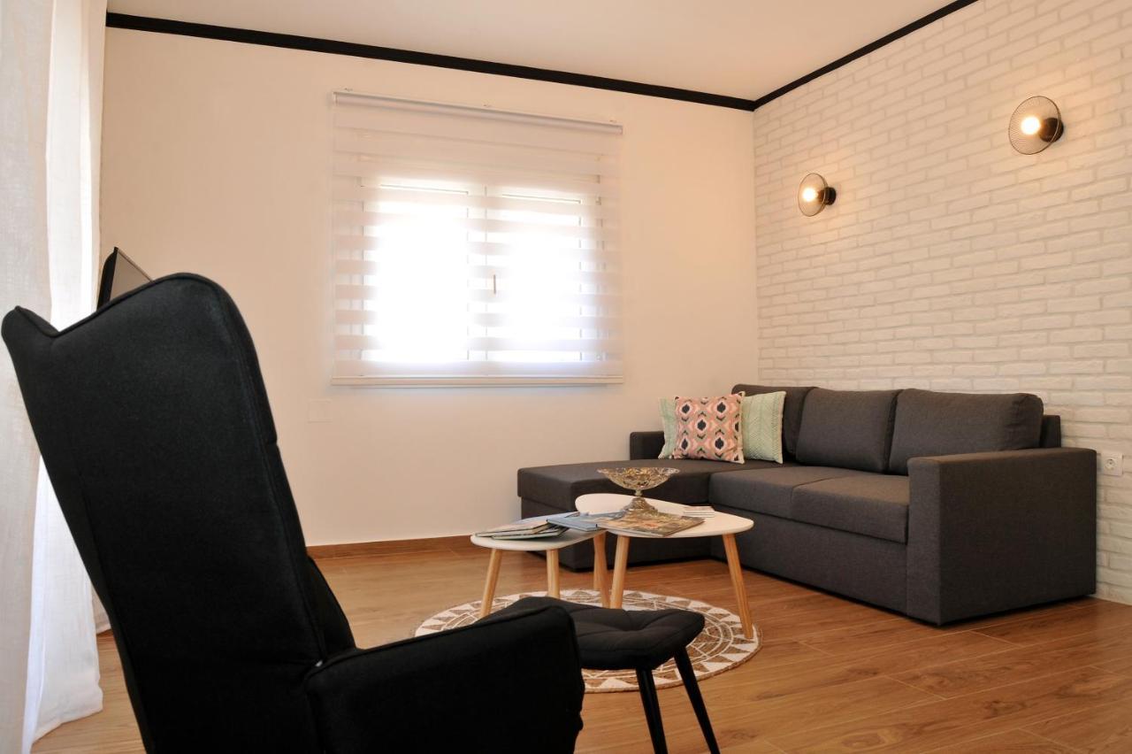 Vintage Apartment Helios Kalampaka Exteriör bild